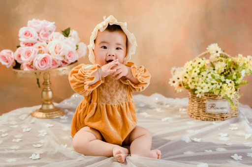 梁山宝宝摔到后脑勺